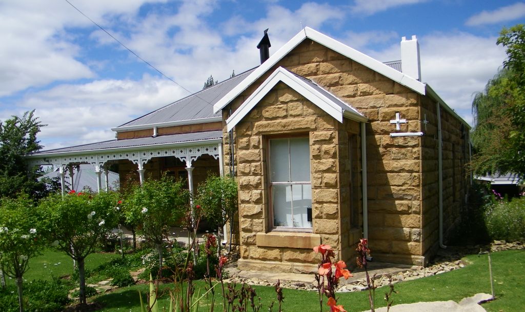 sandstone house